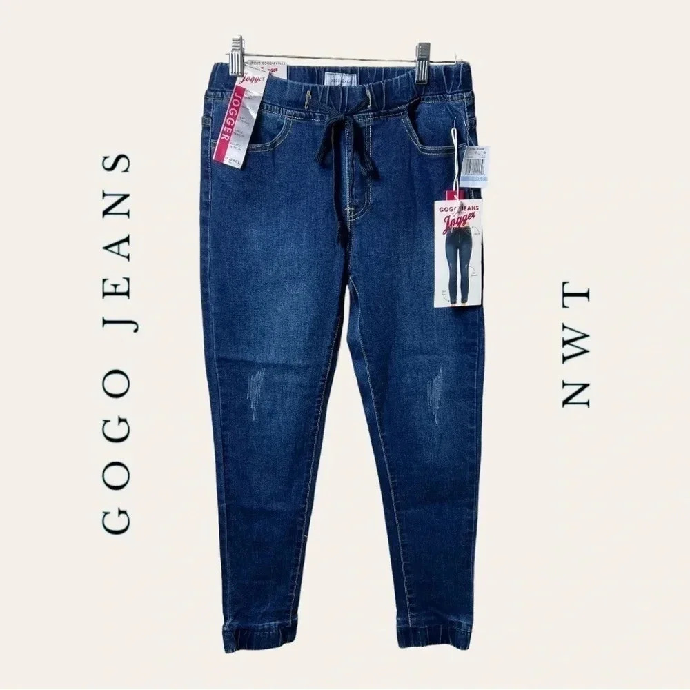 0845. GOGO JEANS DENIM JEANS MEDIUM WASH DENIM IN COLOR SIZE 5(JUNIORS)